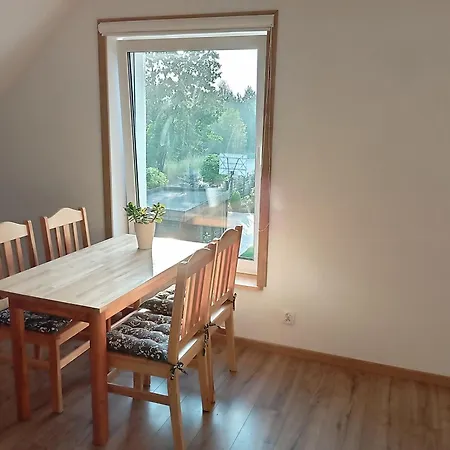 Apartment Spokojna Przy Lesie Chotomow
